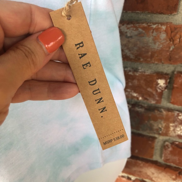 Rae Dunn "honeymoon vibes" tie dye tee size S - Picture 4 of 7